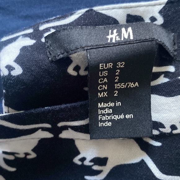 Black and white king sleeve dress - Picture 2 of 3